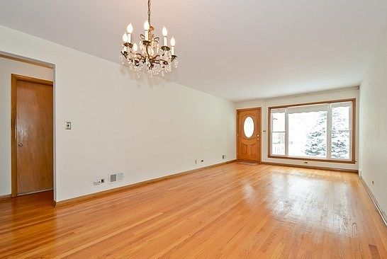 2nd image of 6239 N Lowell Ave