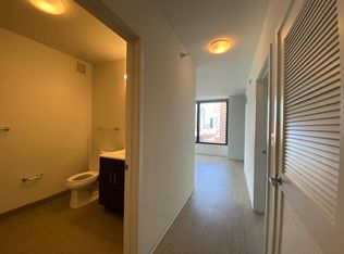 222 W Superior St #1709, Chicago, IL 60654
