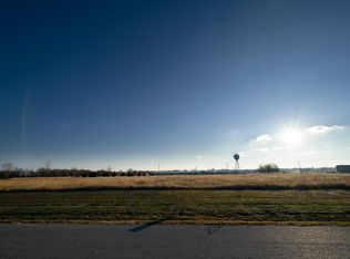 Highway 10/25, Grove, OK 74344