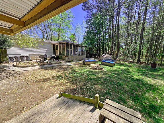 3rd image of 1525 Ethan Stone Rd