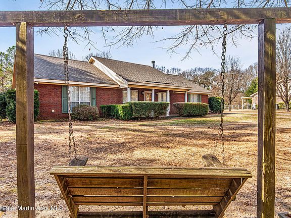 4th image of 50 Cricket Rdg