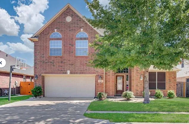 24822 Dutton Point Dr
