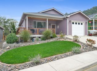 701 Vine Maple Ln, Garibaldi, OR
