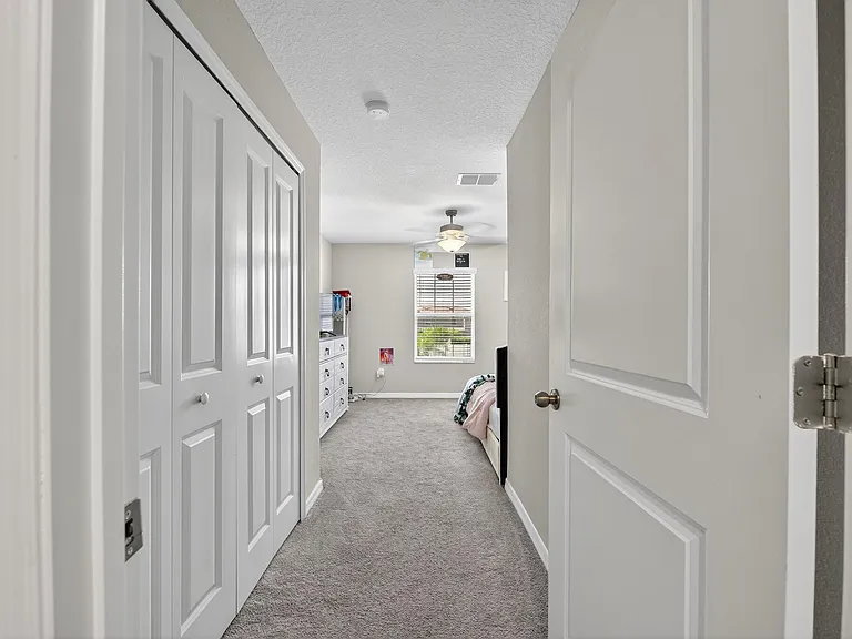 824 Royal Empress Dr — Photo 35