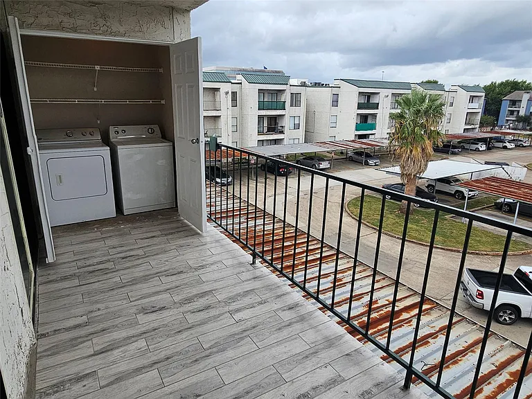 2816 S Bartell Dr #33 — Photo 16