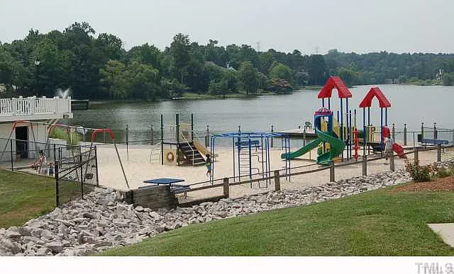 511 N Waters Edge Dr — Photo 25