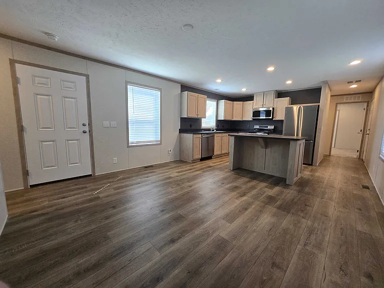 29800 Guilford Cir #297 — Photo 3