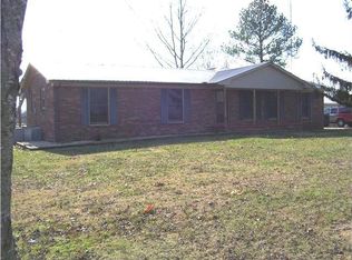 112 McIntyre Rd, Iron City, TN 38463