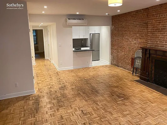 Rented by Sotheby's International Realty | media 8