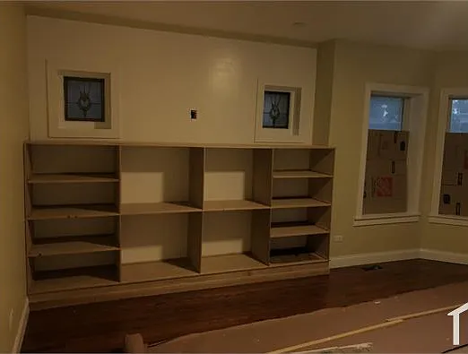 7644 S Cornell Ave — Photo 17