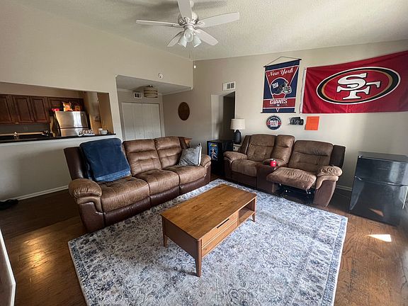 2nd image of 120 15th St E APT 519