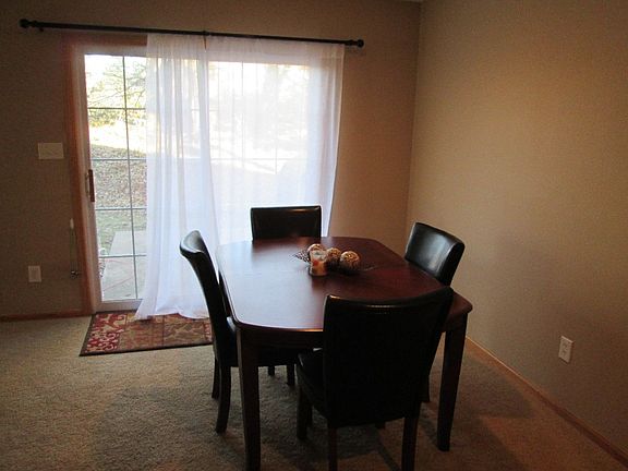 5th image of 6855 Woodland Ave Unit 807