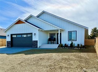 917 Ocean Shores Boulevard Blvd SW, Ocean Shores, WA 98569