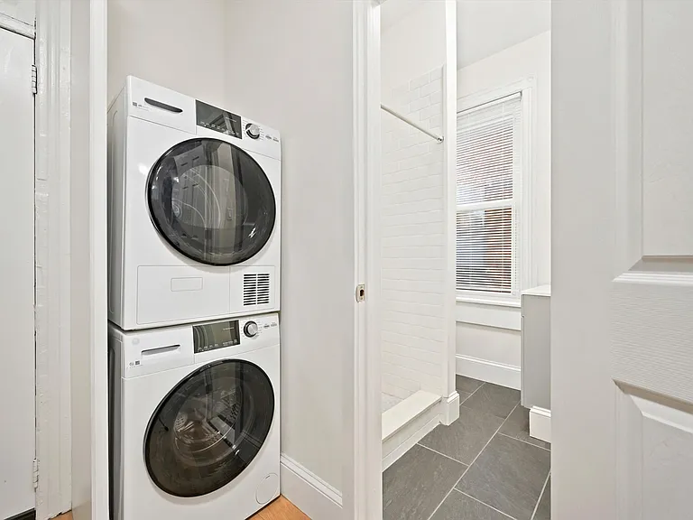 718-20 S 3rd St #2R — Photo 26
