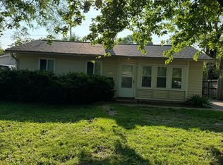 2713 Eagledale Dr, Indianapolis, IN 46222