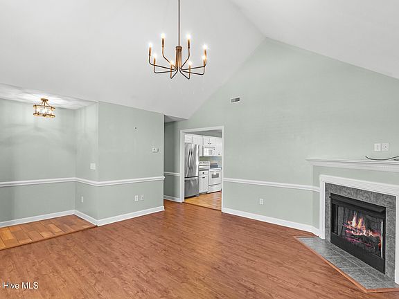2nd image of 110 Sellhorn Boulevard