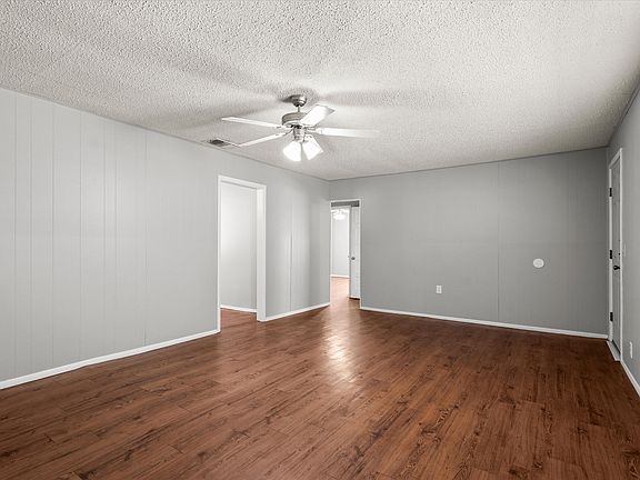 4th image of 805 Avenue C