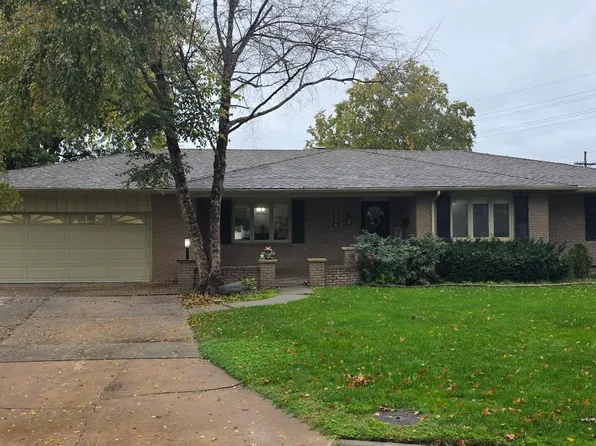 806 Virginia Ct, Hutchinson, KS 67502