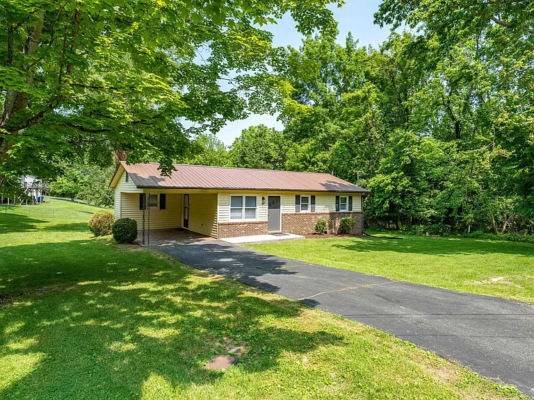 1315 Adobe Dr — Photo 24