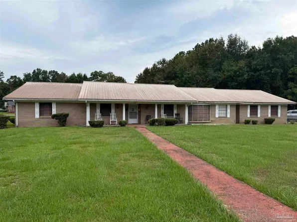162 Bullard St, Atmore, AL 36502