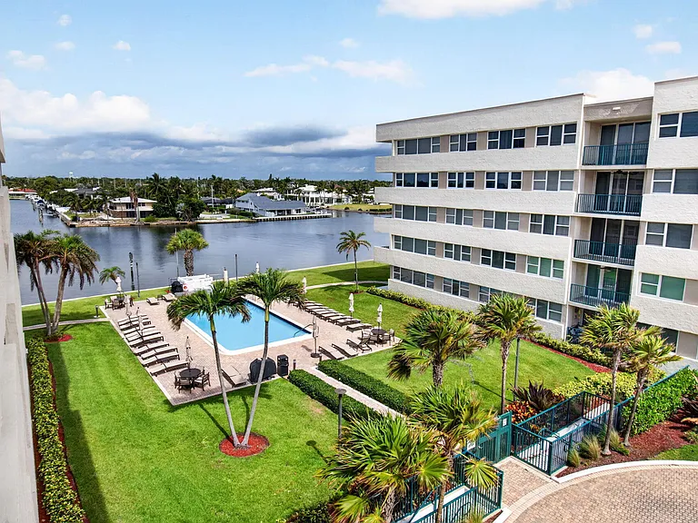 1236 Hillsboro Mile Bch #406 — Photo 1