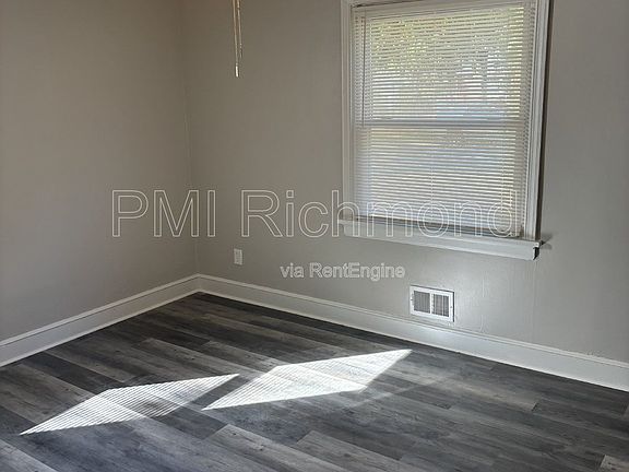 5th image of 5231 Rockland Rd