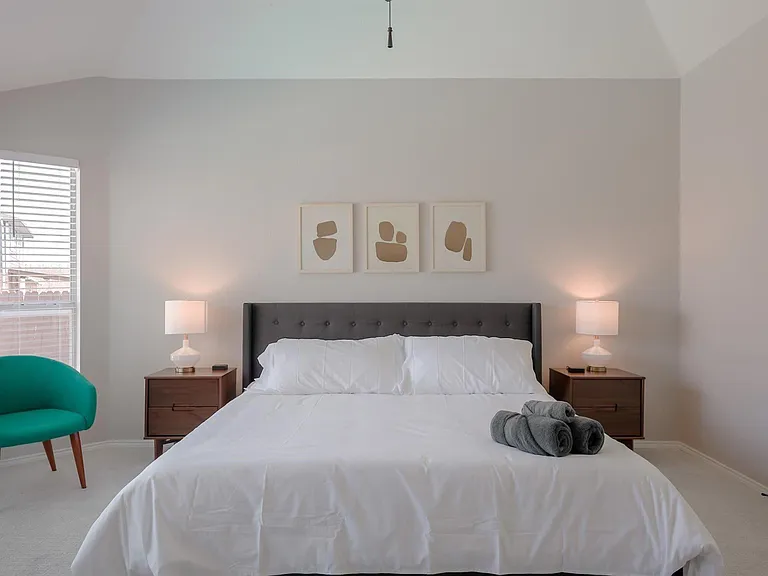 2808 Wales Ct — Photo 18
