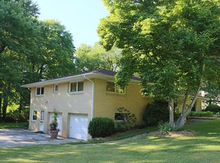 695 Northwood Dr, Uniontown, OH 44685