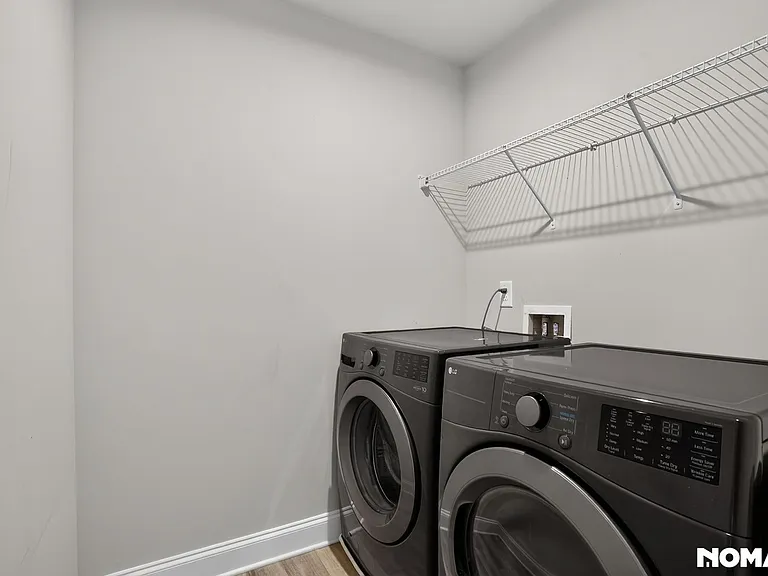 2560 Centennial Cv — Photo 35