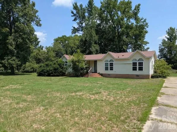 6281 X Way Rd, Gibson, NC 28343
