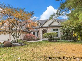 4286 S Oak Pointe Ct NE, Grand Rapids, MI