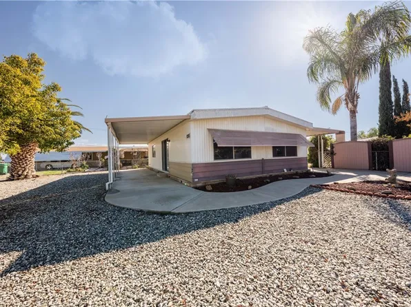 34955 Shannon Dr, Hemet, CA 92545