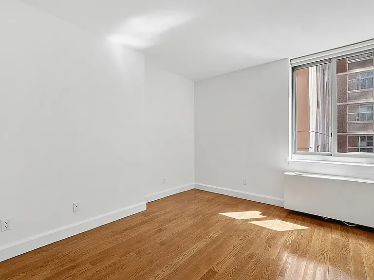 225 Schermerhorn St #18C — Photo 8