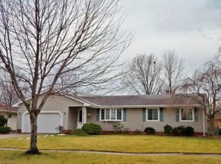 13703 Cherokee Trl, Middleburg Heights, OH 44130