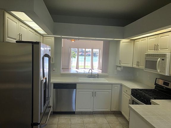 5th image of 4908 Watervista Dr