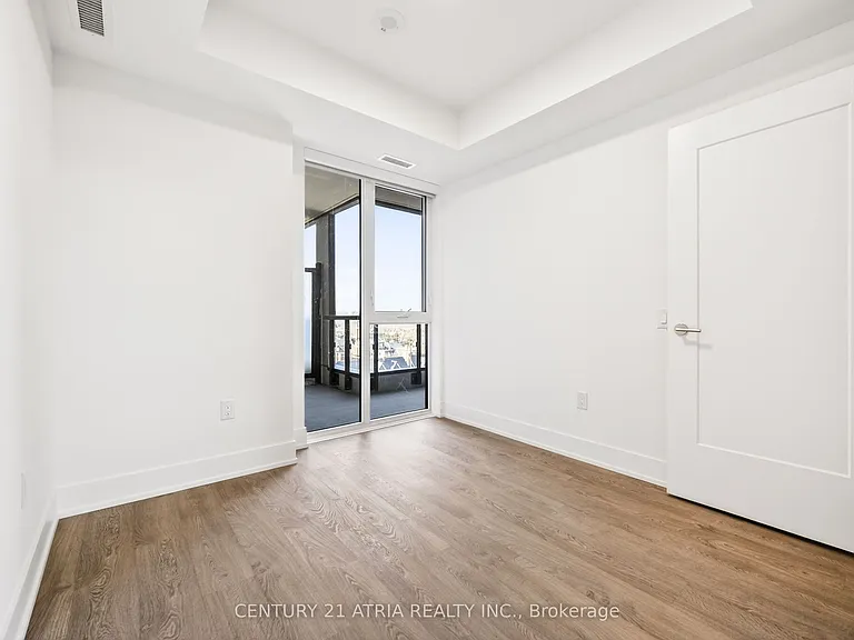 858 Dupont St #532 — Photo 16