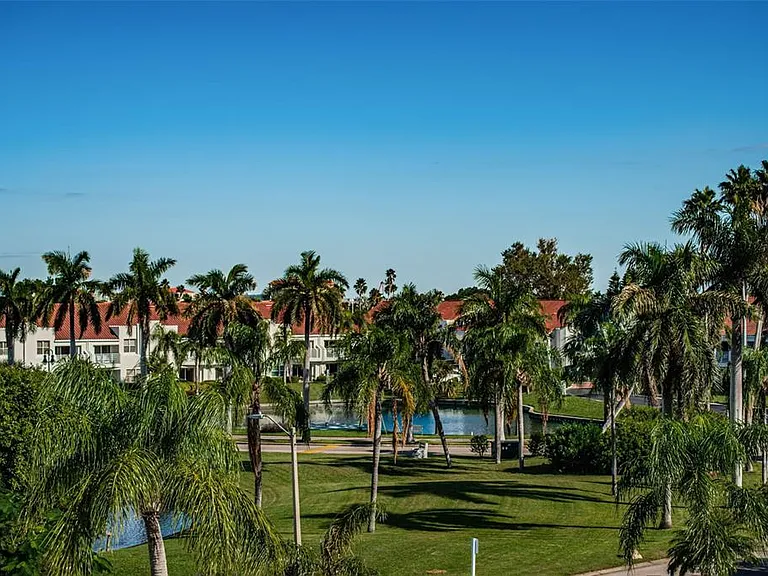 6295 Bahia Del Mar Cir #405 — Photo 34