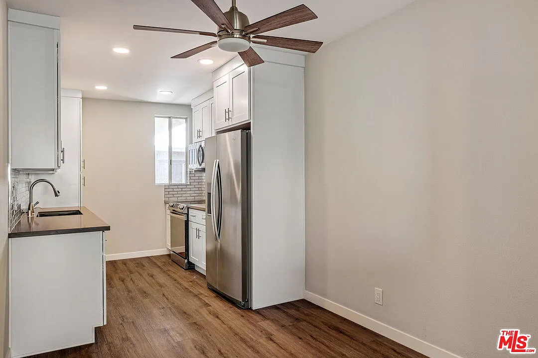 3 bed, 2.0 bath, $4,950 — Photo 4