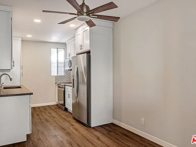 1342 Harvard St #201 — Photo 4