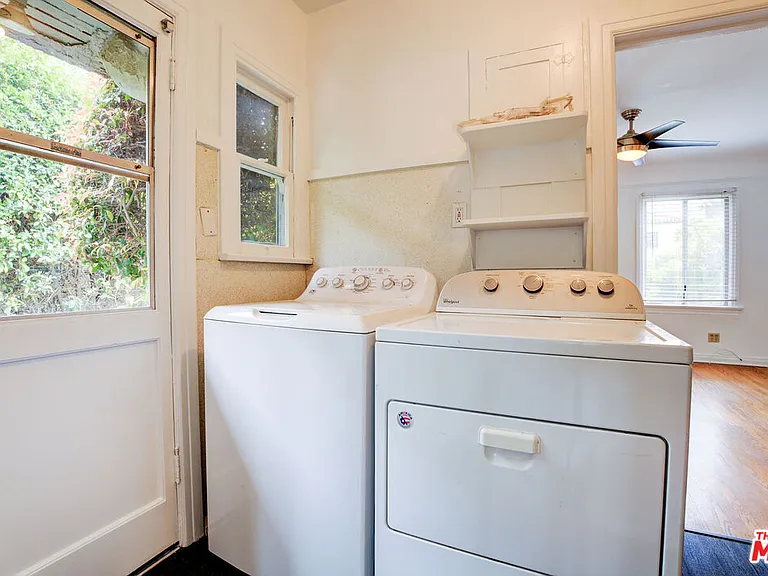 10372 Tennessee Ave — Photo 23