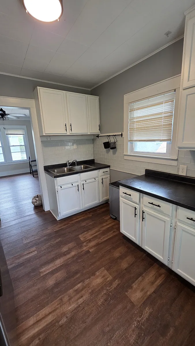 Kitchen - 1601 S 77th St #1601
