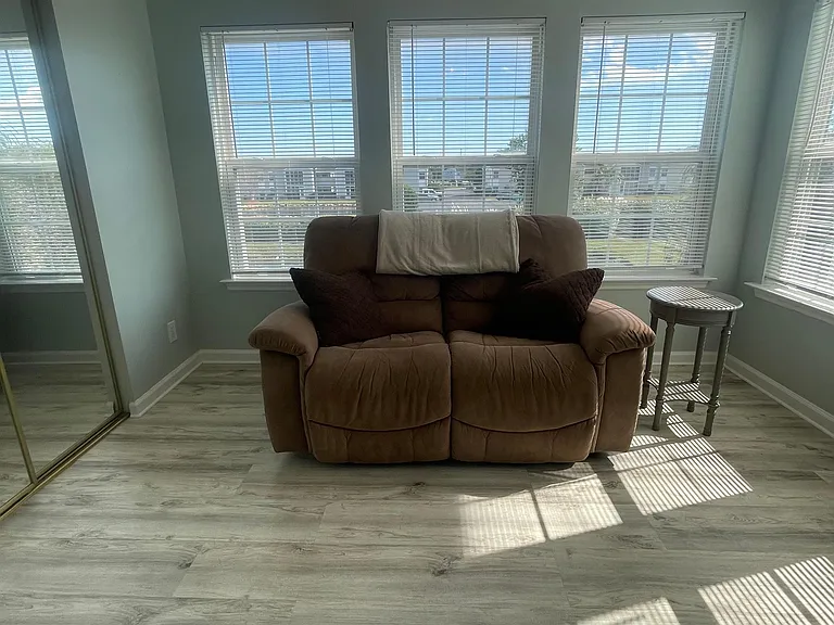 2266 Huntingdon Dr — Photo 8