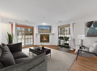 18500 Brookfield Lake Dr UNIT 70, Brookfield, WI 53045