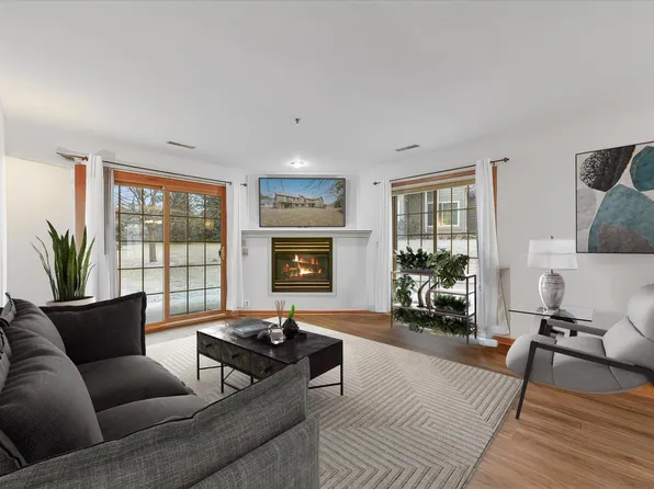 18500 Brookfield Lake DRIVE #70, Brookfield, WI 53045