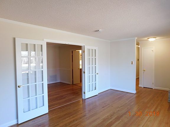 4th image of 212 Mimosa Park Dr