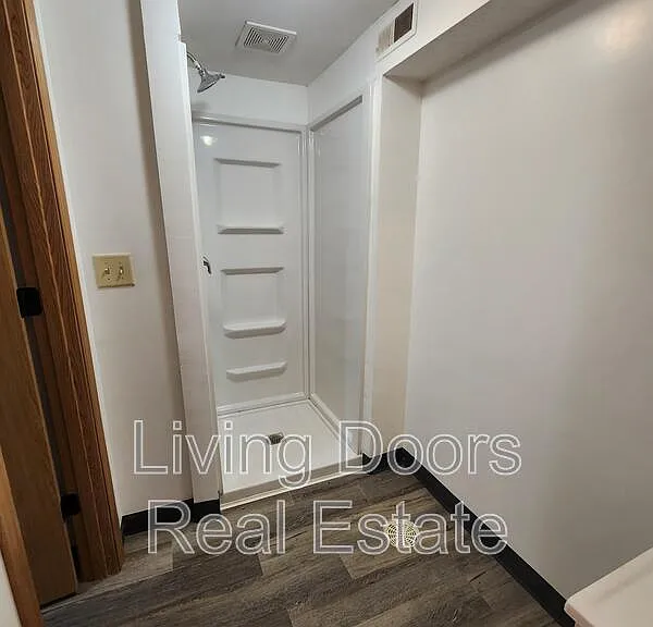 1511 David Dr — Photo 12