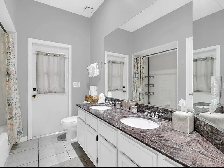 1031 Byerly Way — Photo 22