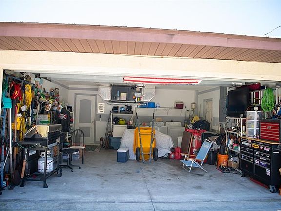5th image of 161 Kings Dr