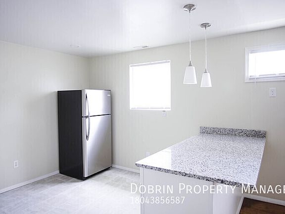 4th image of 1422 Winder St APT 4