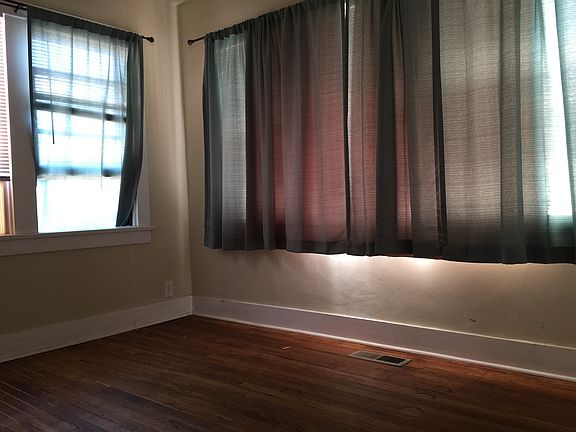 5th image of 306 Mesa St SE